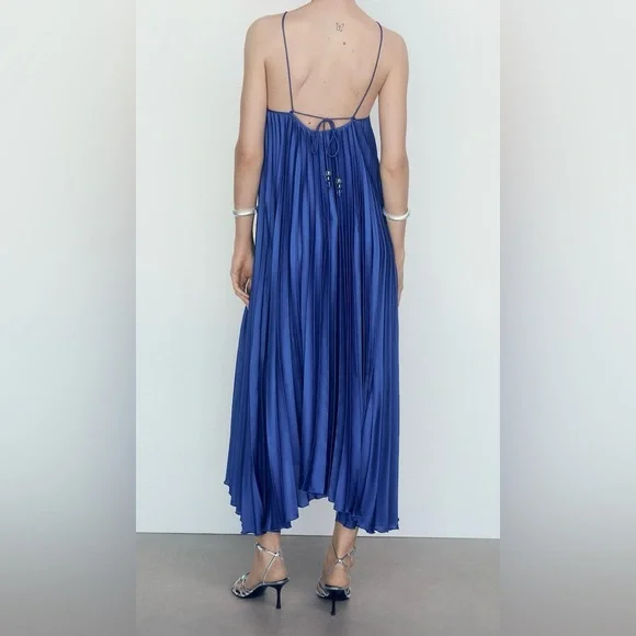 021 Mango Elegant Blue Pleated Halter Neck Halter Dress, Size 6 NWOT - Picture 3 of 11